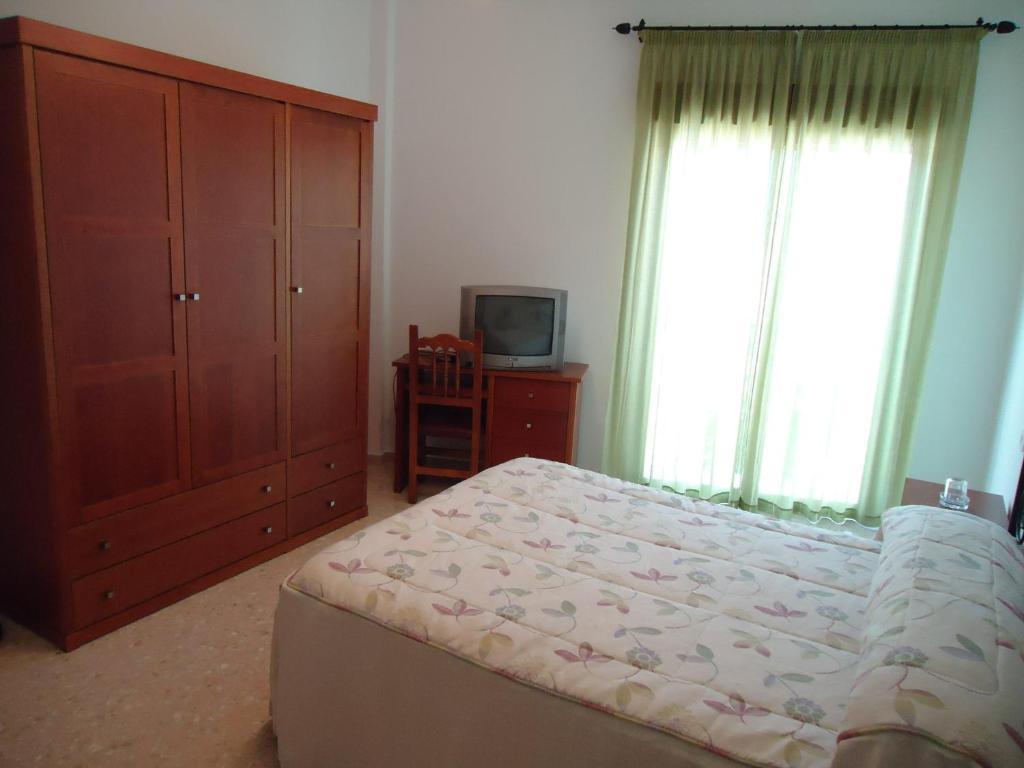Hostal Los Claveles Baena Bilik gambar